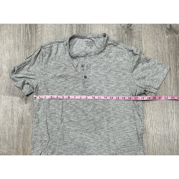 Banana Republic Henley T-shirt Men's Medium Gray Soft Wash Organic Cotton Shirt - Picture 5 of 11